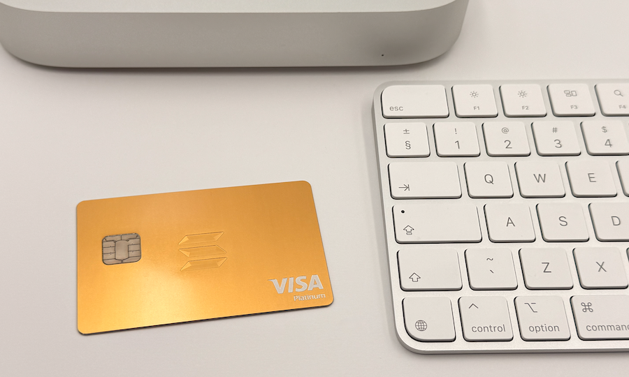 Your KAST Card: earn up to 5% cashback with 1:1 stablecoin conversion and zero card load fees.